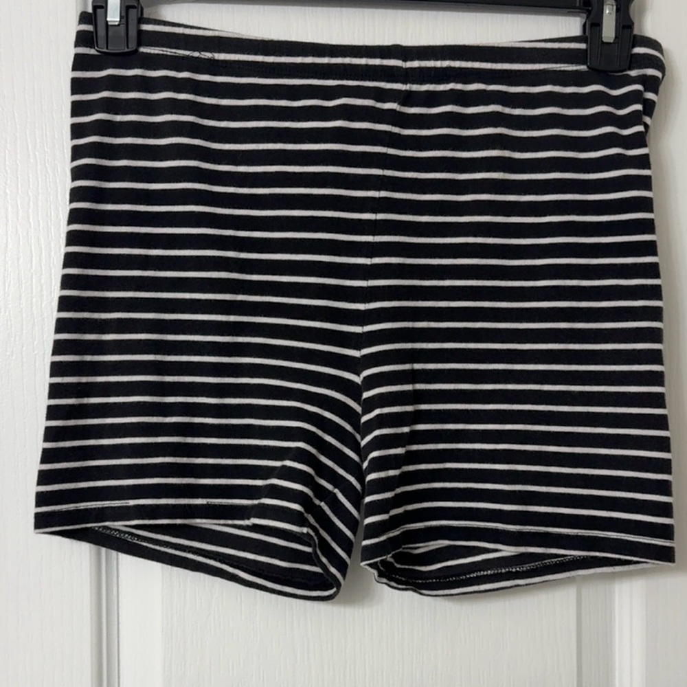Forever 21 black and white striped pool on biker shorts size L